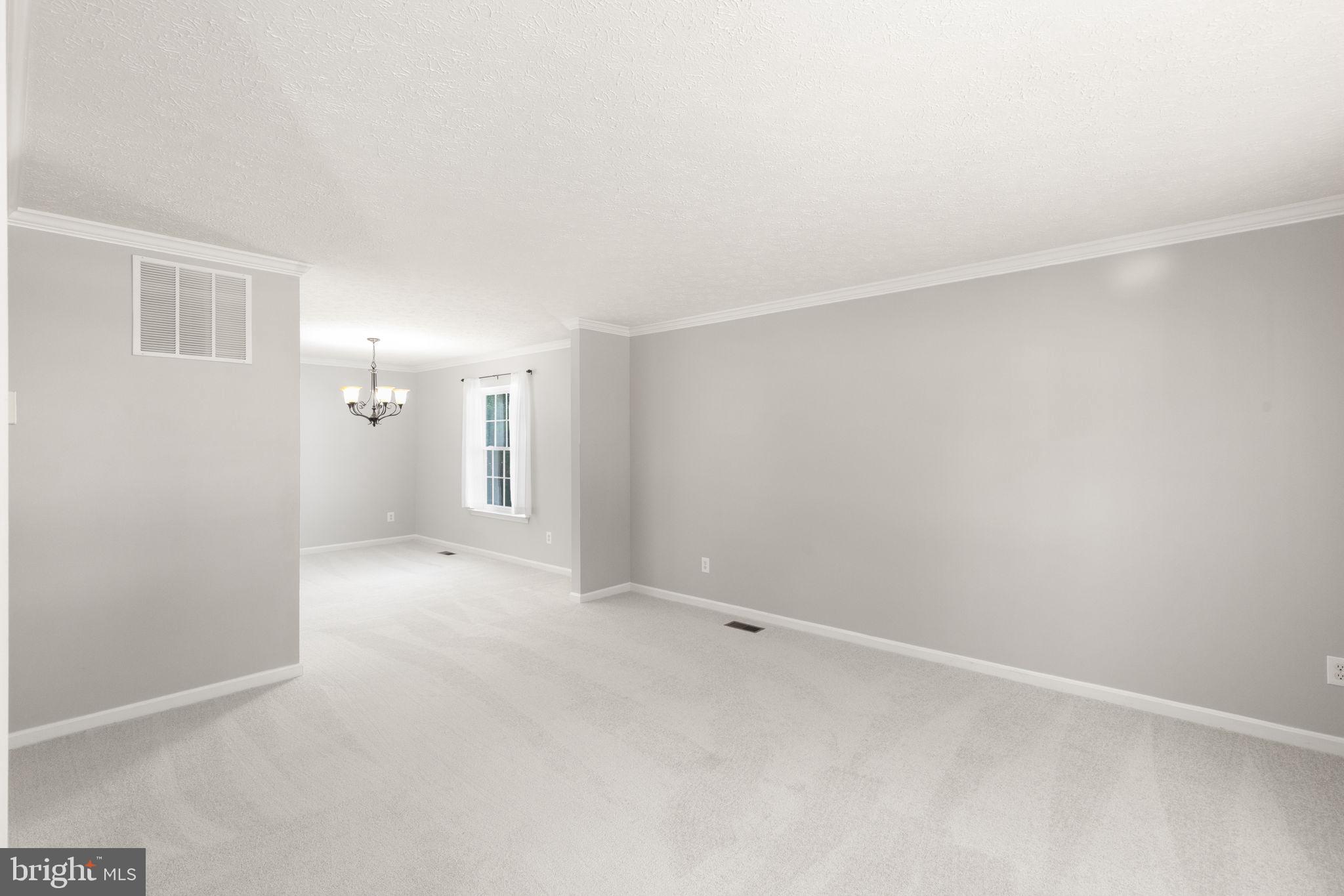 2286 HOWLAND DRIVE