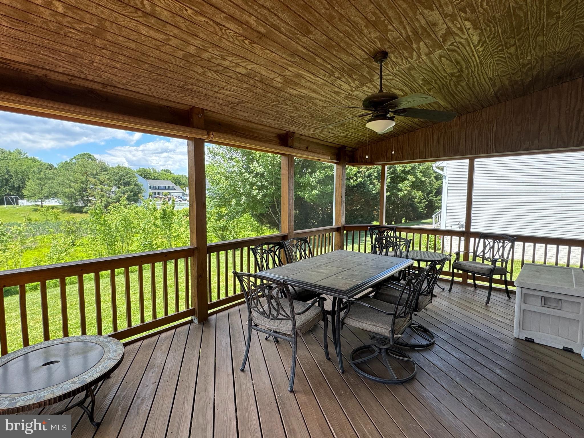 2286 HOWLAND DRIVE
