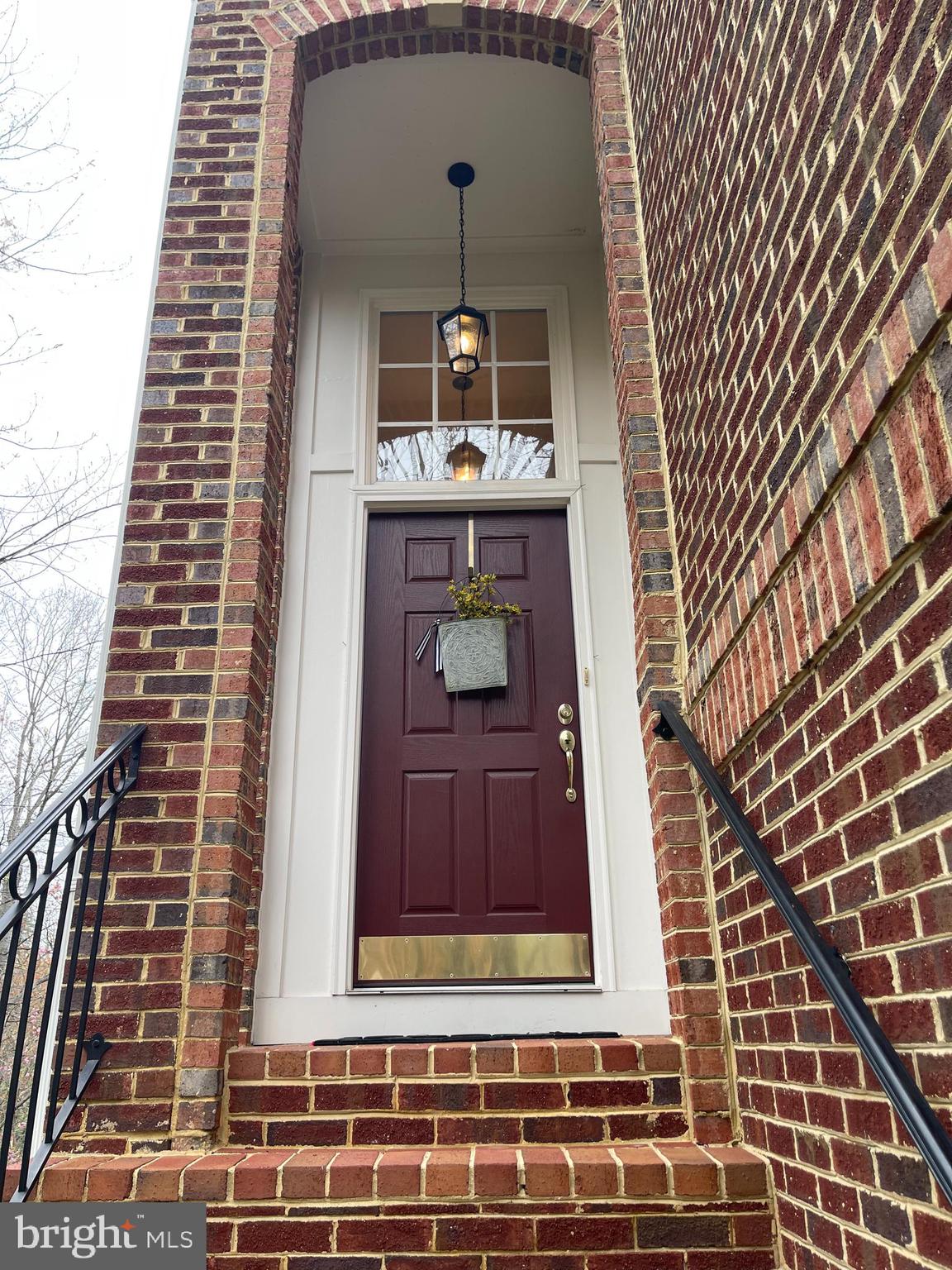 7046 MUNDY POINT COURT