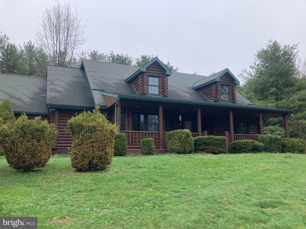 Photo of 1080 Canadochly Road, YORK, PA 17406 (MLS # PAYK2100614)
