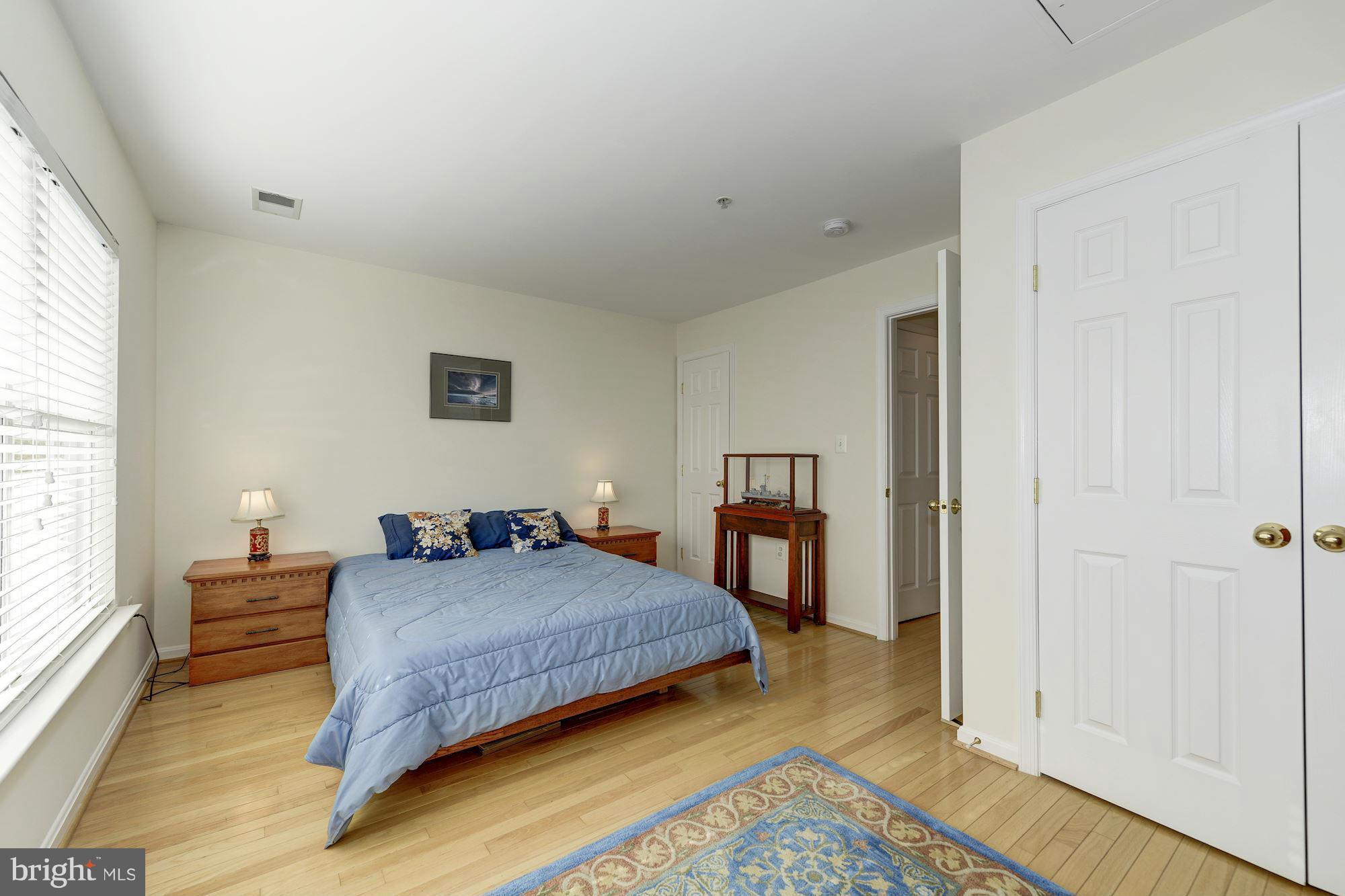 CAMERON STATION - Residential