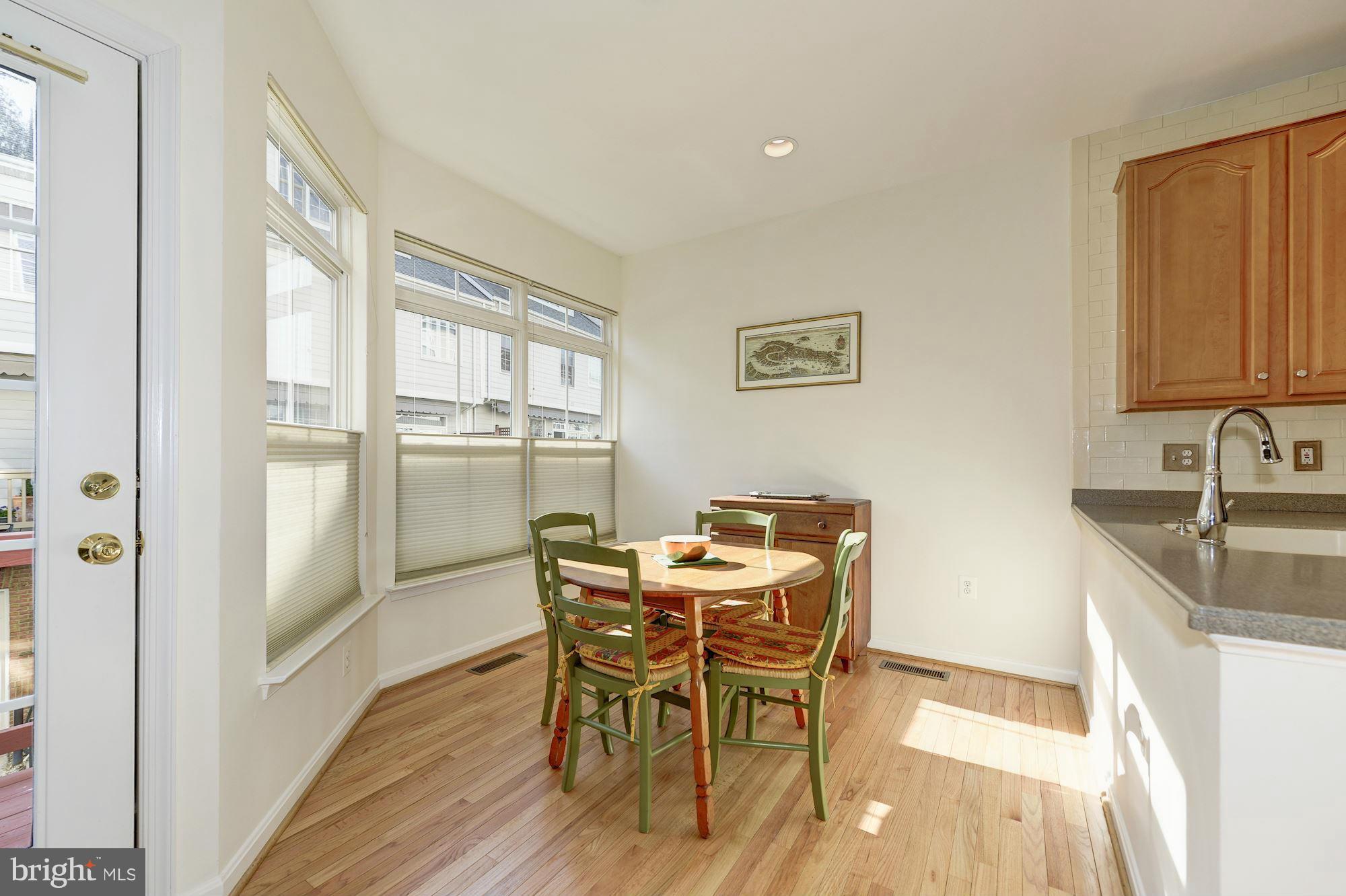 CAMERON STATION - Residential