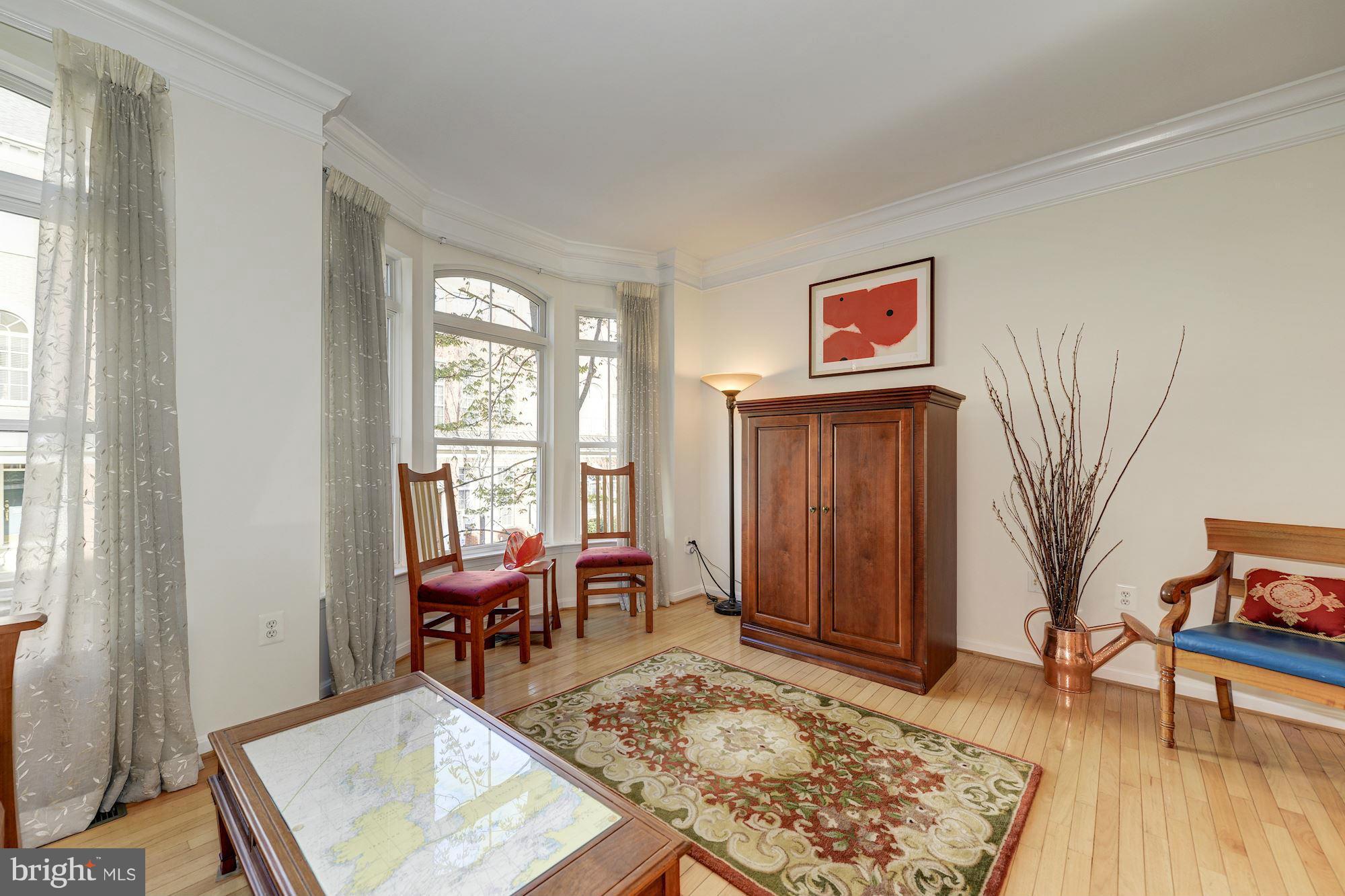 CAMERON STATION - Residential