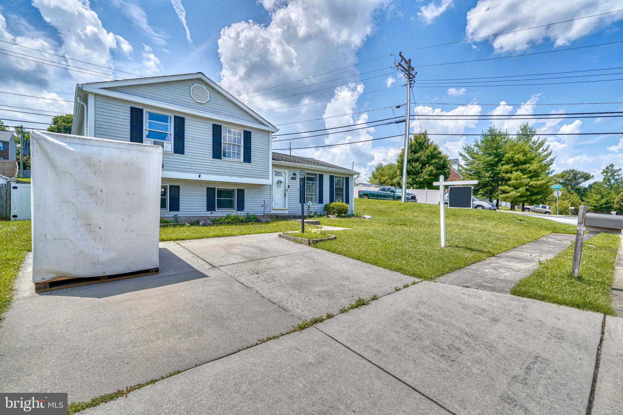 EVERGREEN AT PUTTY HILL - Residential