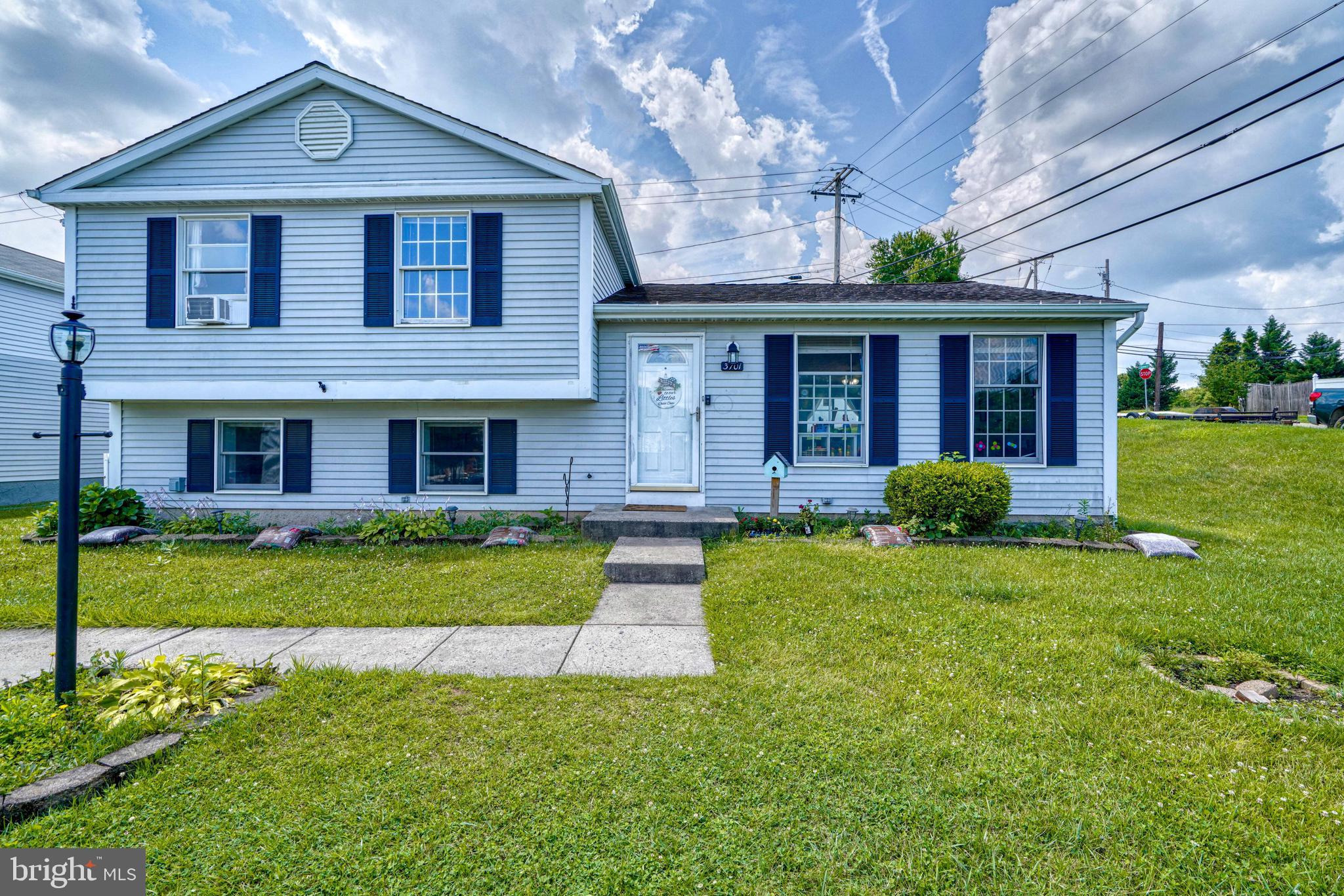 EVERGREEN AT PUTTY HILL - Residential