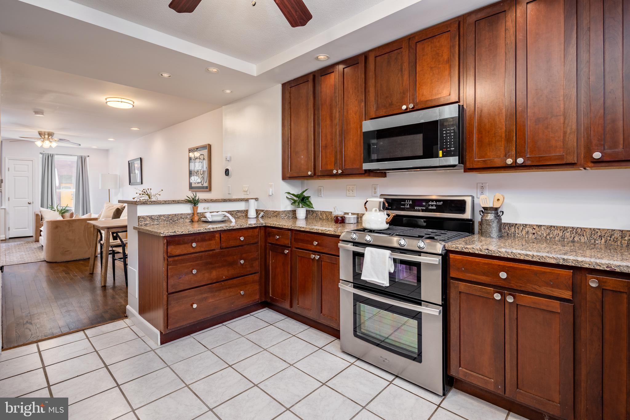 HIGHLANDTOWN - Residential