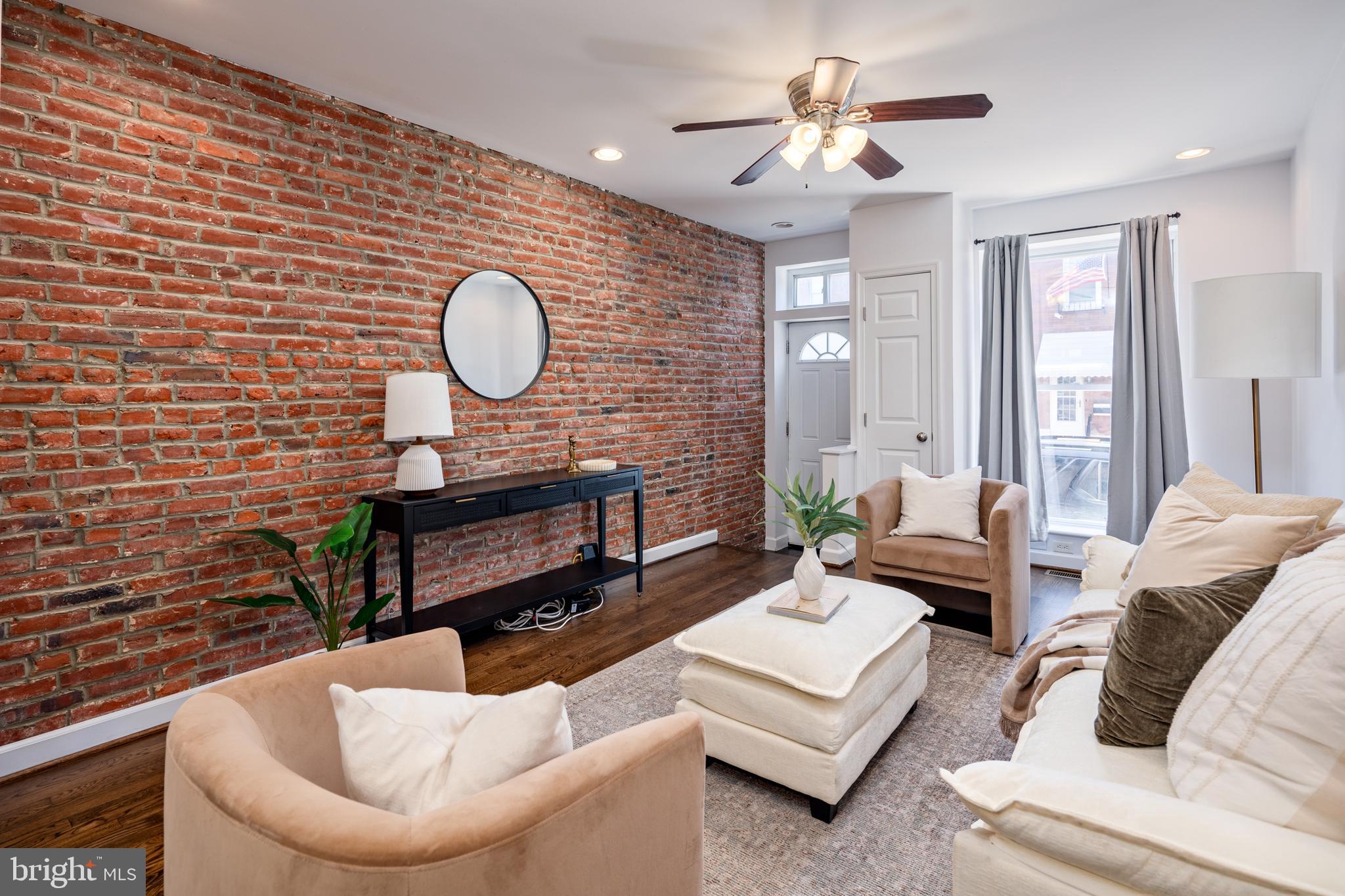 HIGHLANDTOWN - Residential