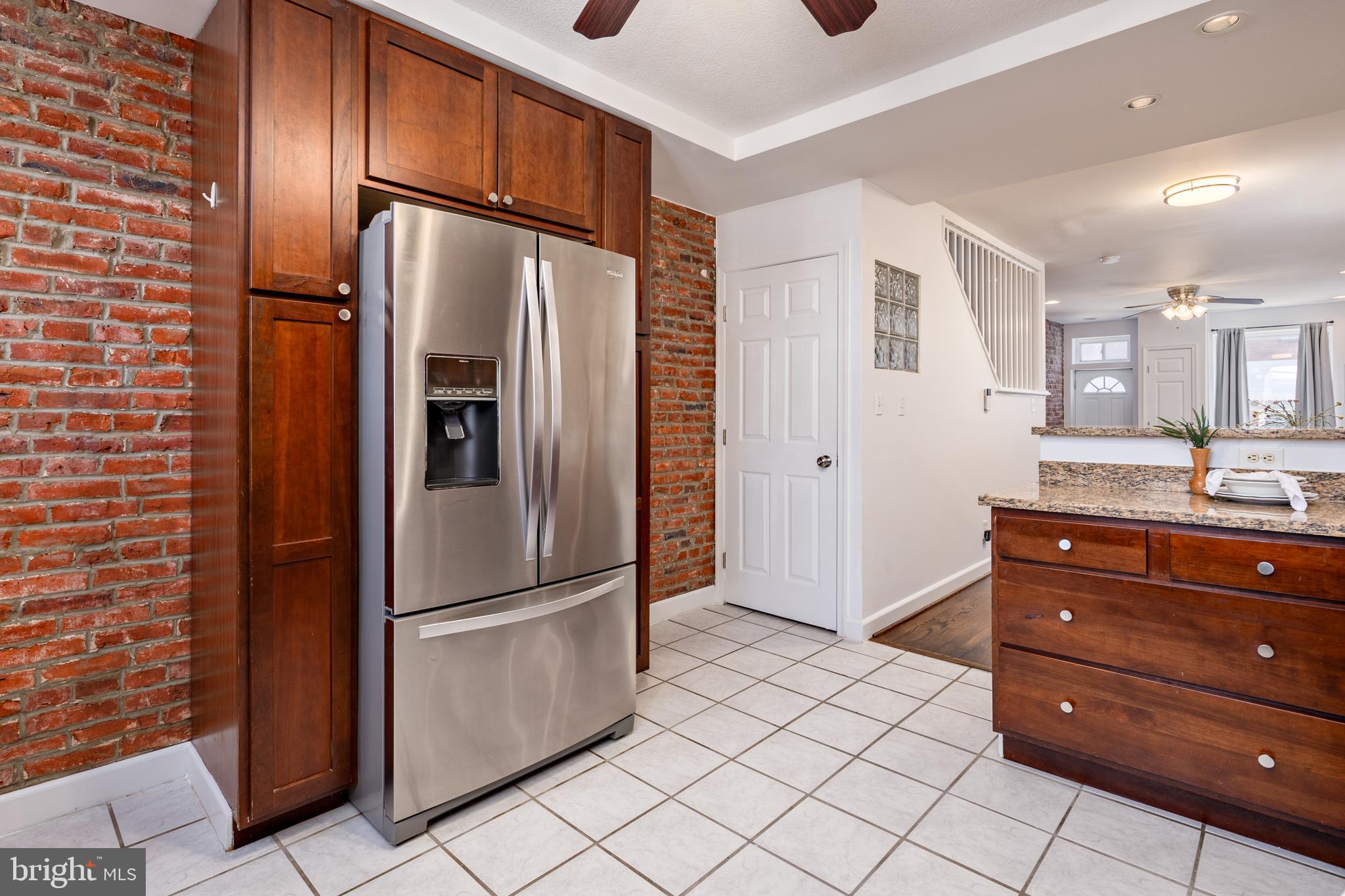 HIGHLANDTOWN - Residential