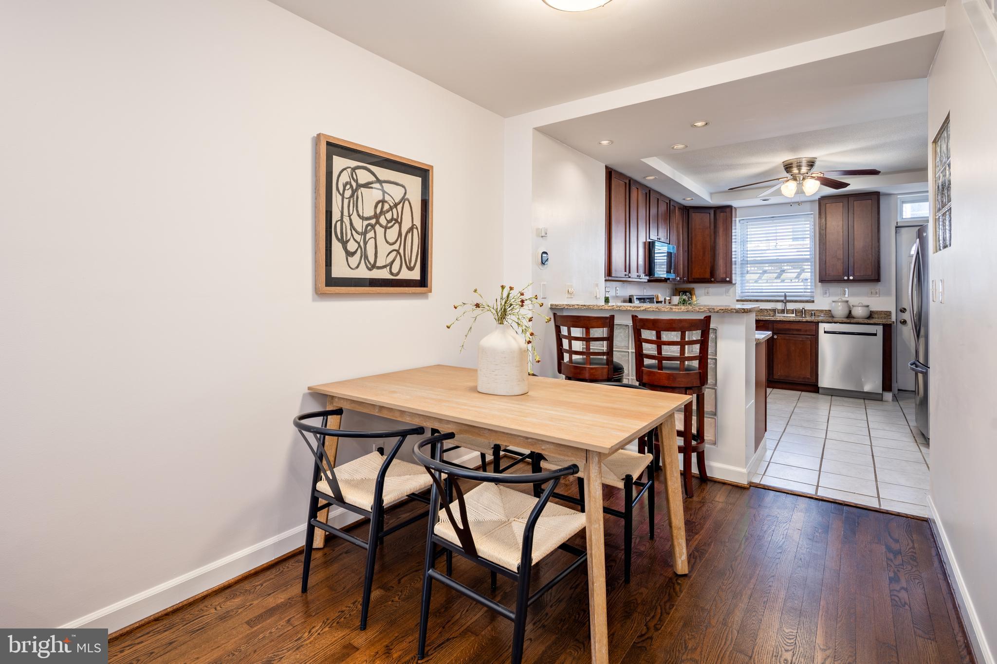 HIGHLANDTOWN - Residential