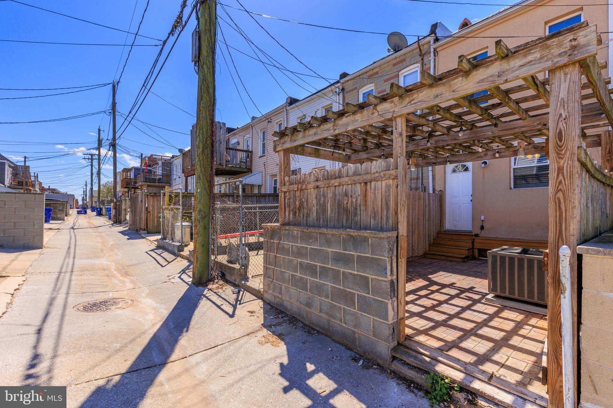 HIGHLANDTOWN - Residential