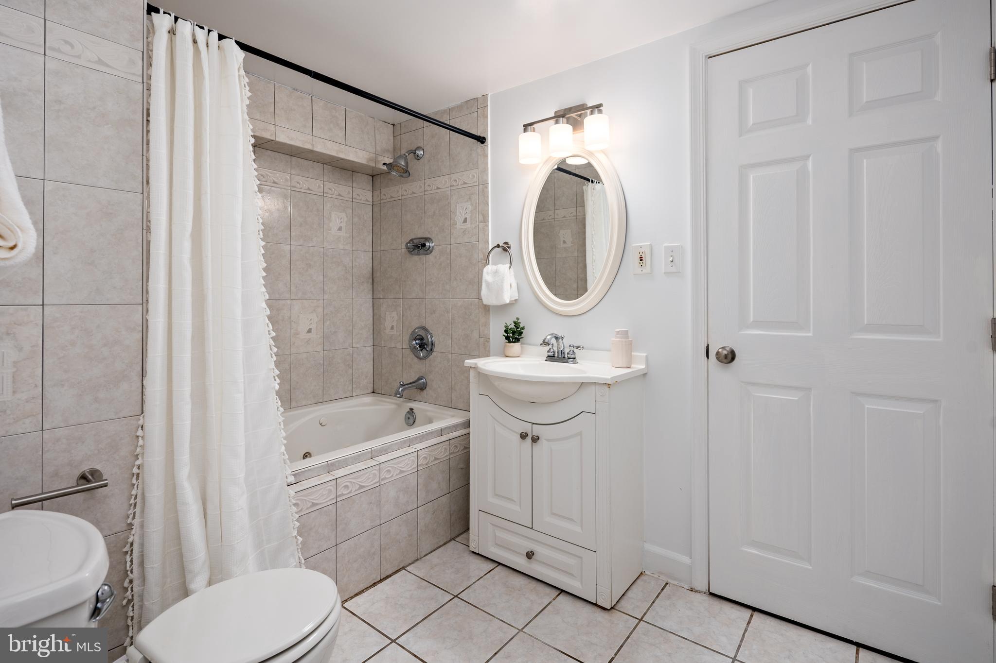 HIGHLANDTOWN - Residential