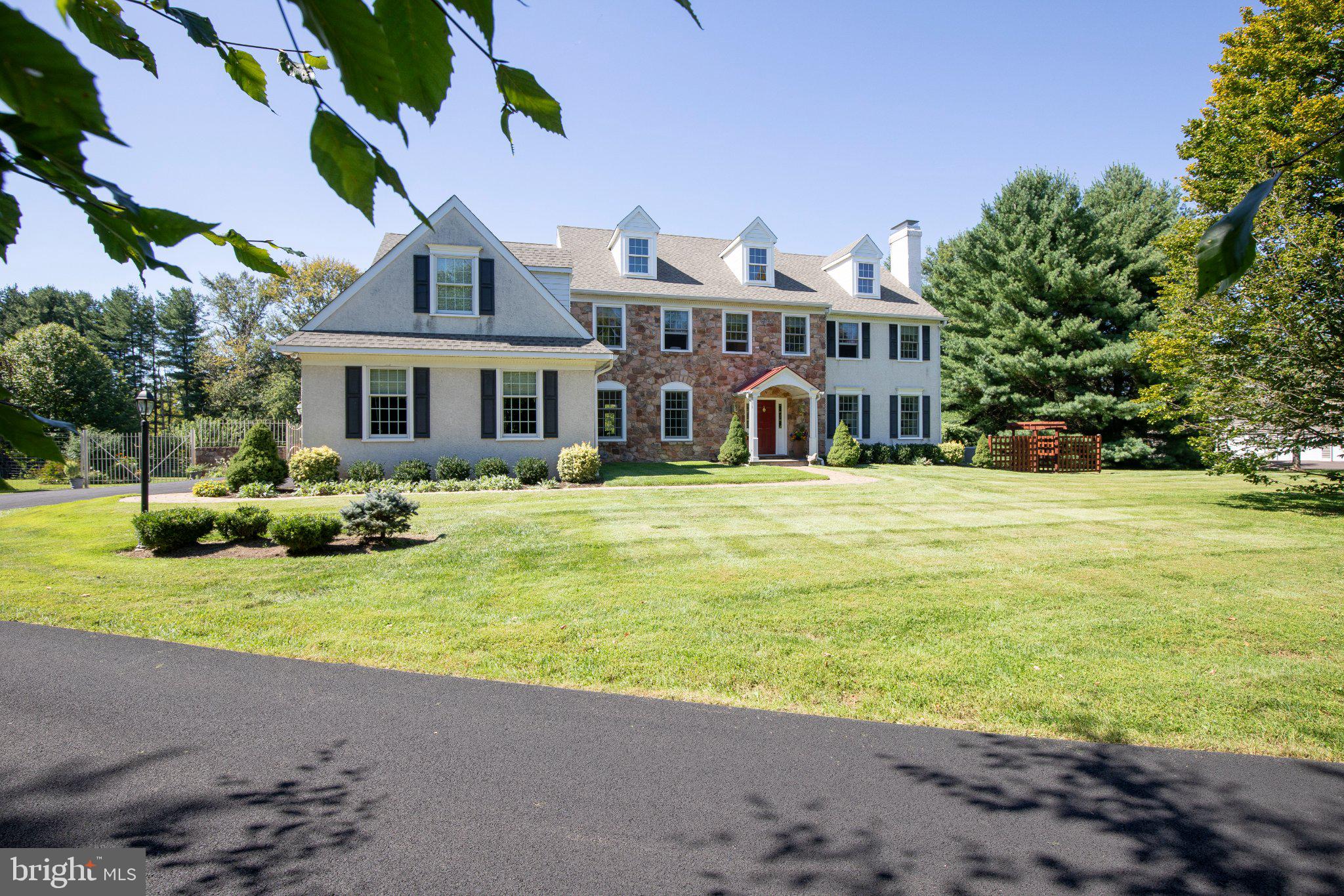 13 CRESTWOOD CIRCLE