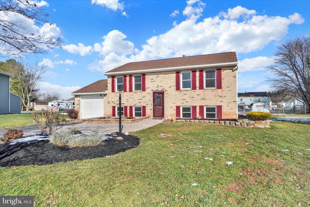 Photo of 3046 Greenfield Drive, DOVER, PA 17315 (MLS # PAYK2094526)