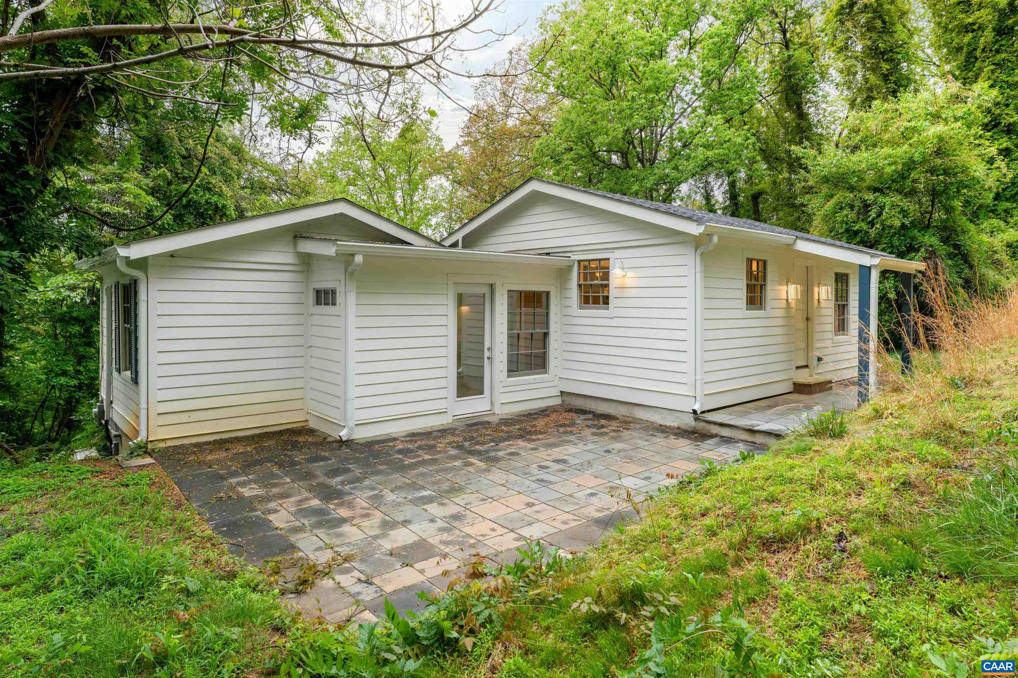 ALBEMARLE LAKE - Residential