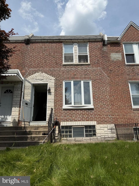 Townhouse For Sale - 4729 Lansing Street<br/> PHILADELPHIA, PA 19136