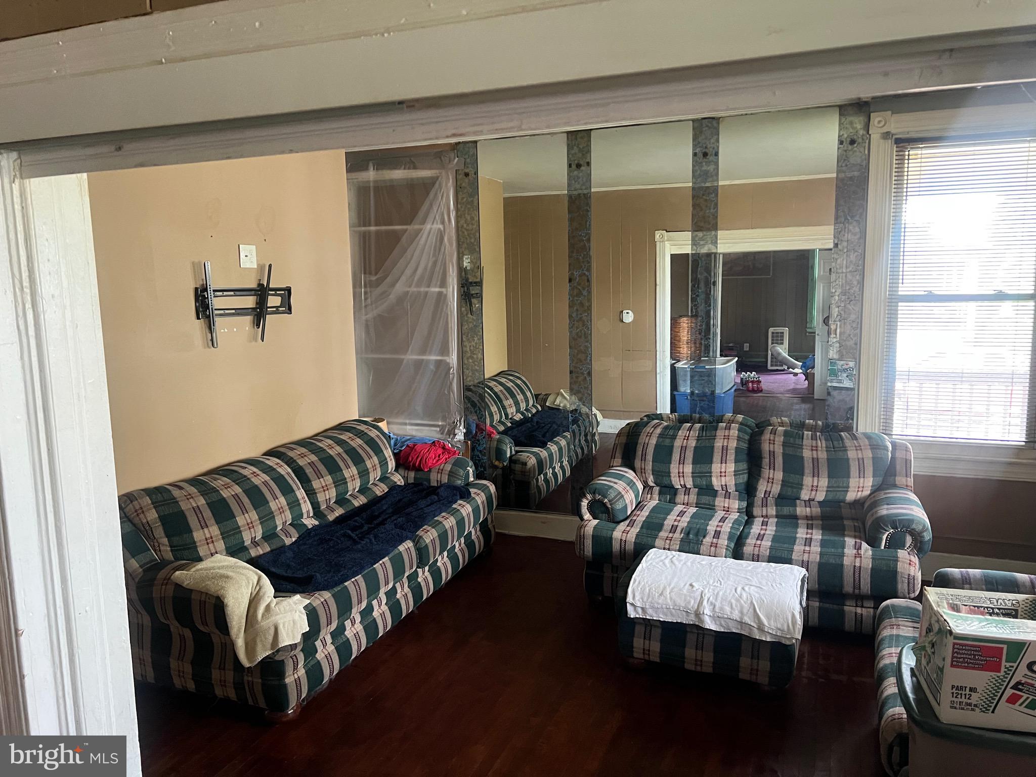 WEST ARLINGTON - Residential