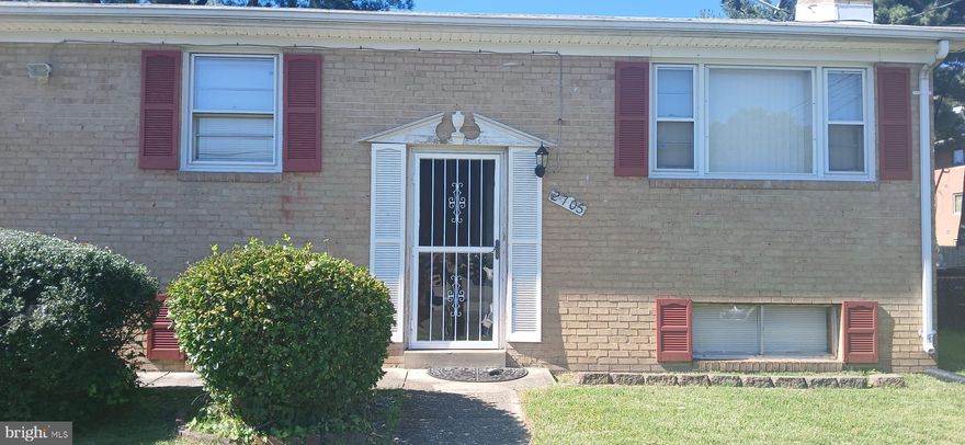 Offer deadline Thursday 10/17/2024 by 5pm,. 
Incredible opportunity. Quick Flip, or rehab. One could also fix the property to their taste and live in the home.  Don't miss the opportunity to buy a property with equity in it, The tenant is occupied on a month-to-month basis. 4-bedroom and 2.5-bathroom Home with Endless Potential in District Heights, MD. A little TLC is all that is needed to unlock this home potential. Whether you are looking for a place to call home or a fantastic investment, this property is a must see. Don't miss out on this chance to own in a desirable location. The owner can deliver the house vacant before closing or you can take over the current lease. The current tenant has lived in the property for 14years, He has never missed a rental payment.  Strictly AS is. Owner will not make any repairs. Owner has interest in property.