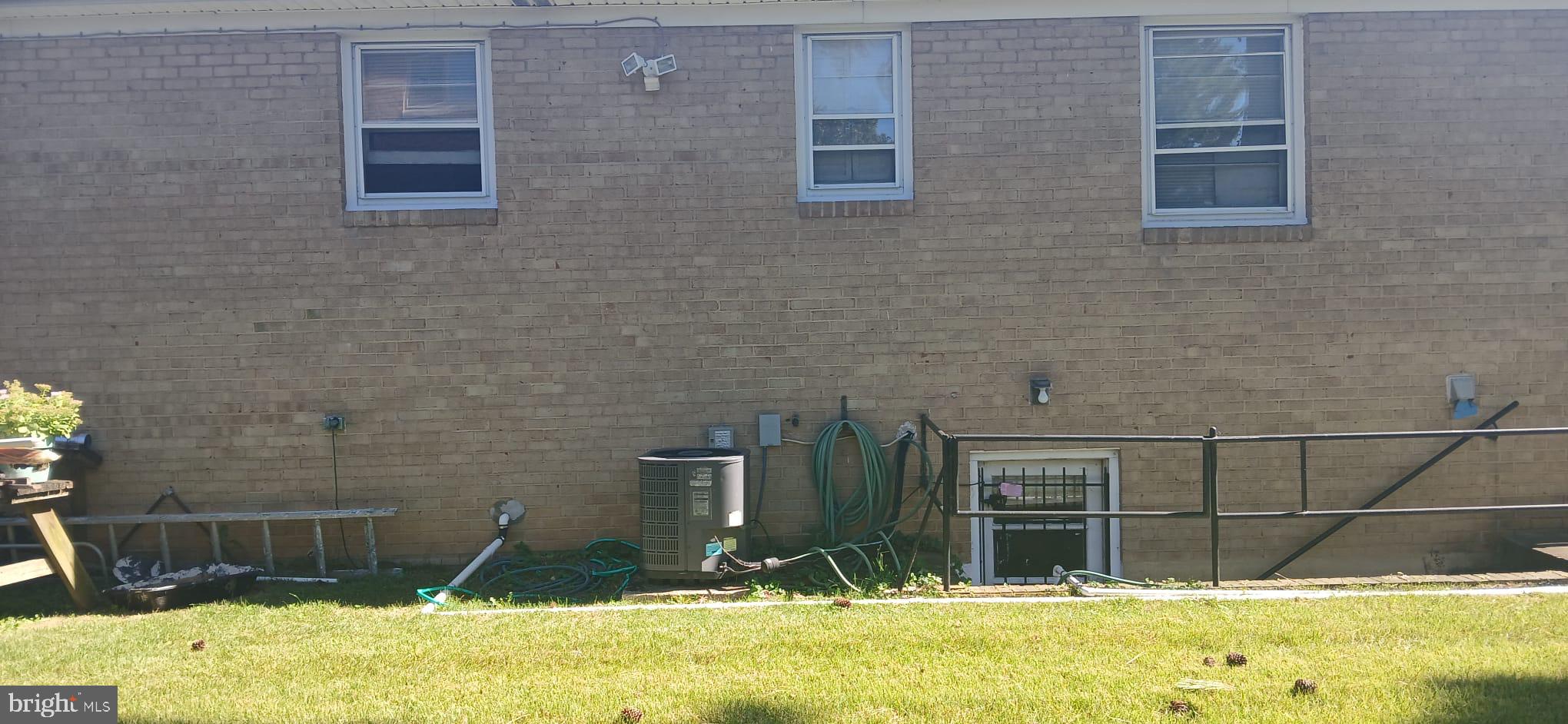 HY-VIEW TERRACE - Residential