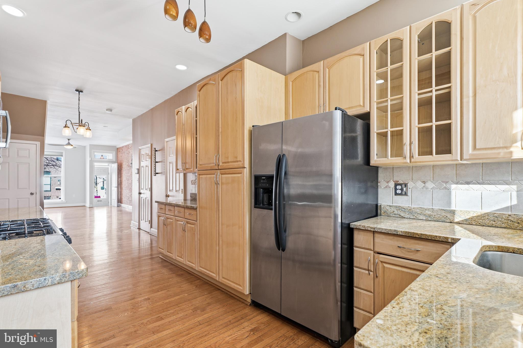 HIGHLANDTOWN - Residential