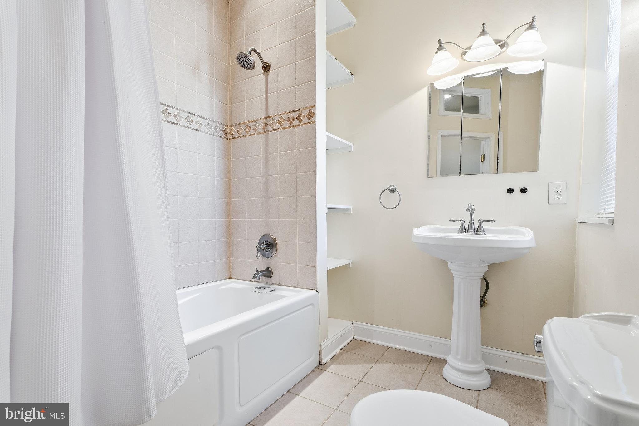 HIGHLANDTOWN - Residential