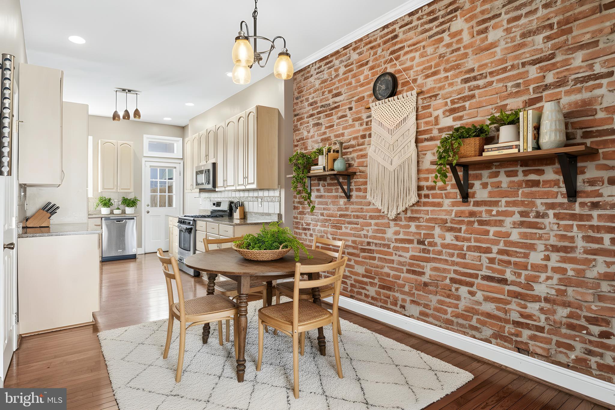 HIGHLANDTOWN - Residential