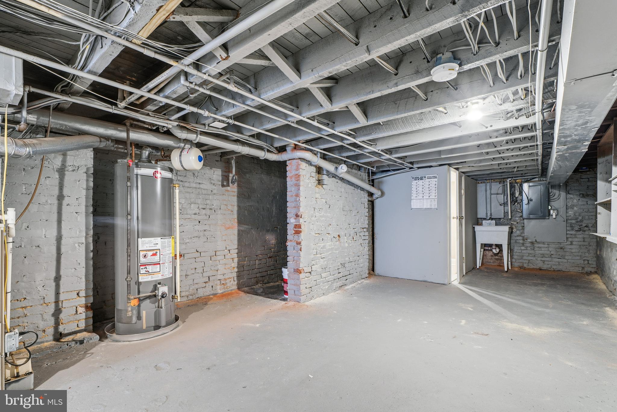 HIGHLANDTOWN - Residential