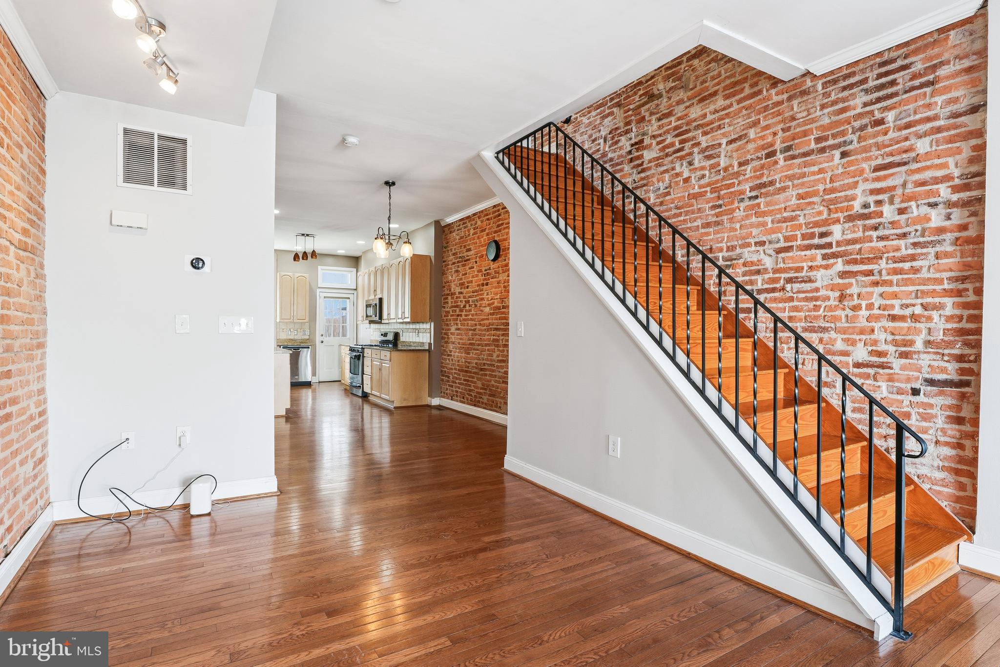 HIGHLANDTOWN - Residential