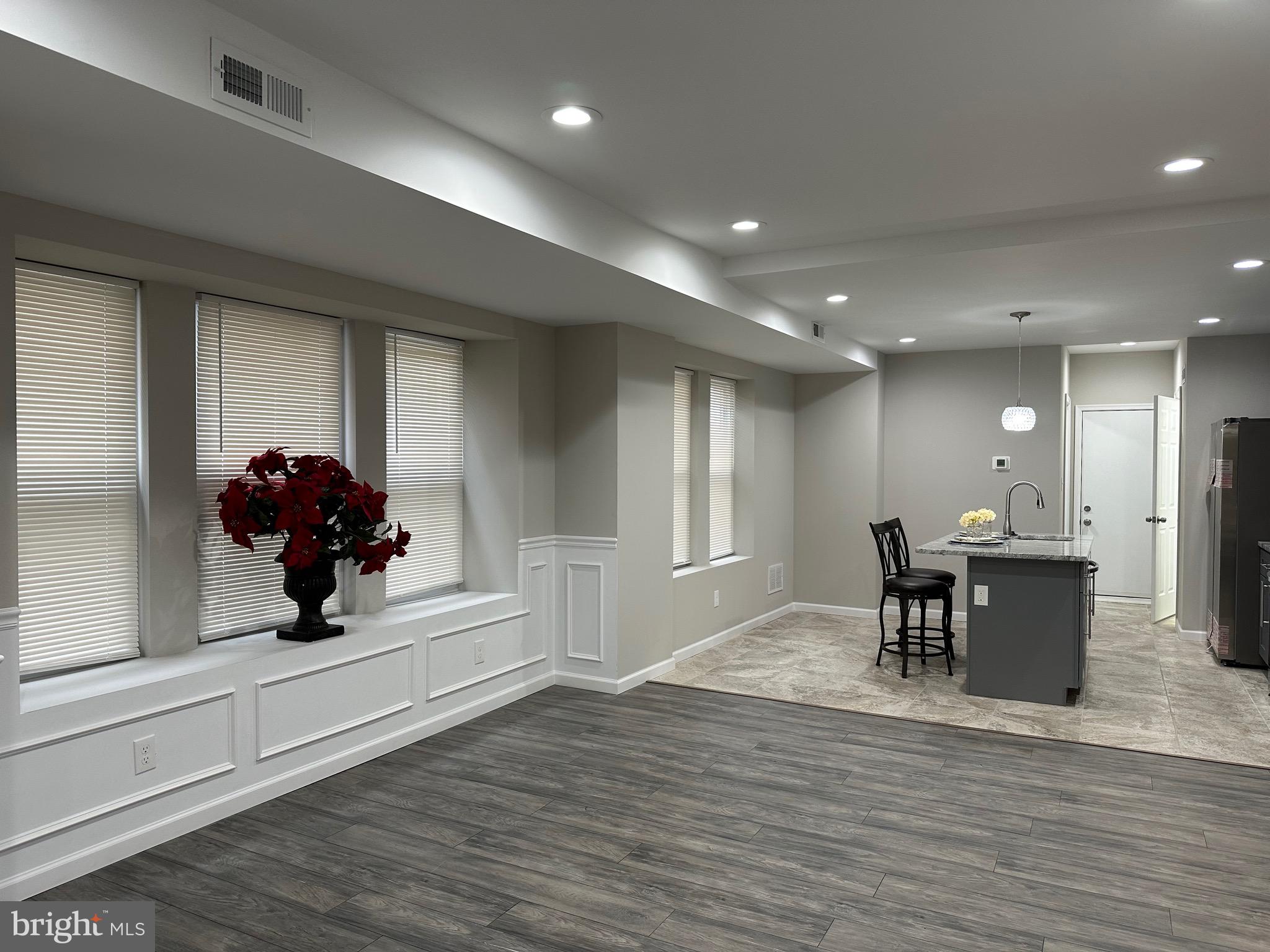 OAK LANE - Residential