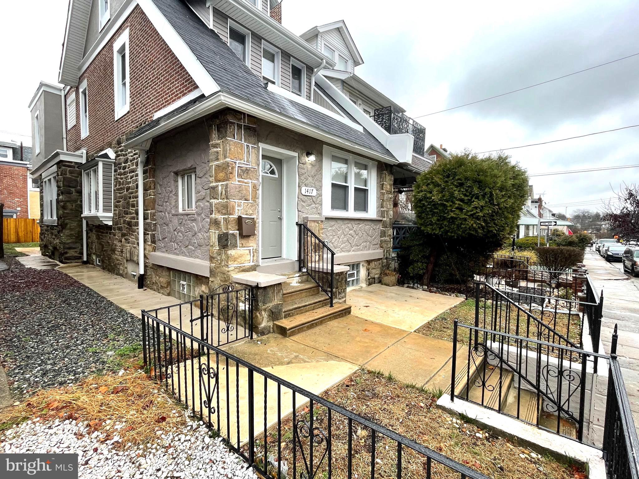 OAK LANE - Residential