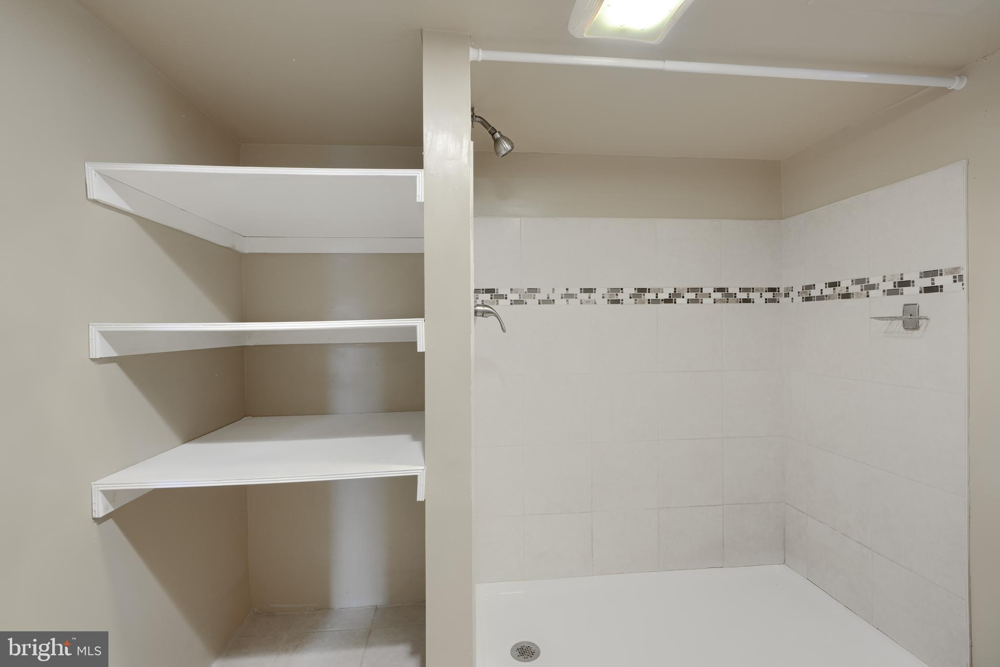 PARKVILLE - Residential Lease