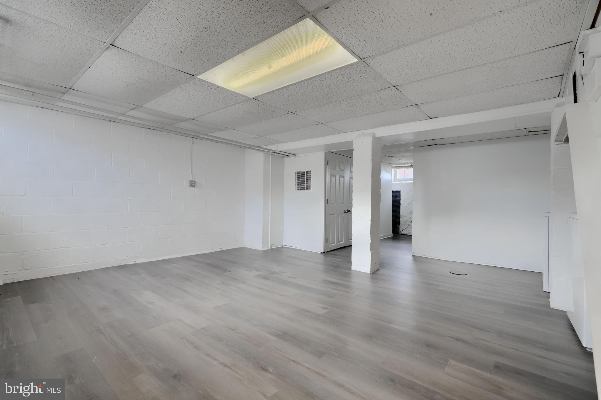 PARKVILLE - Residential Lease