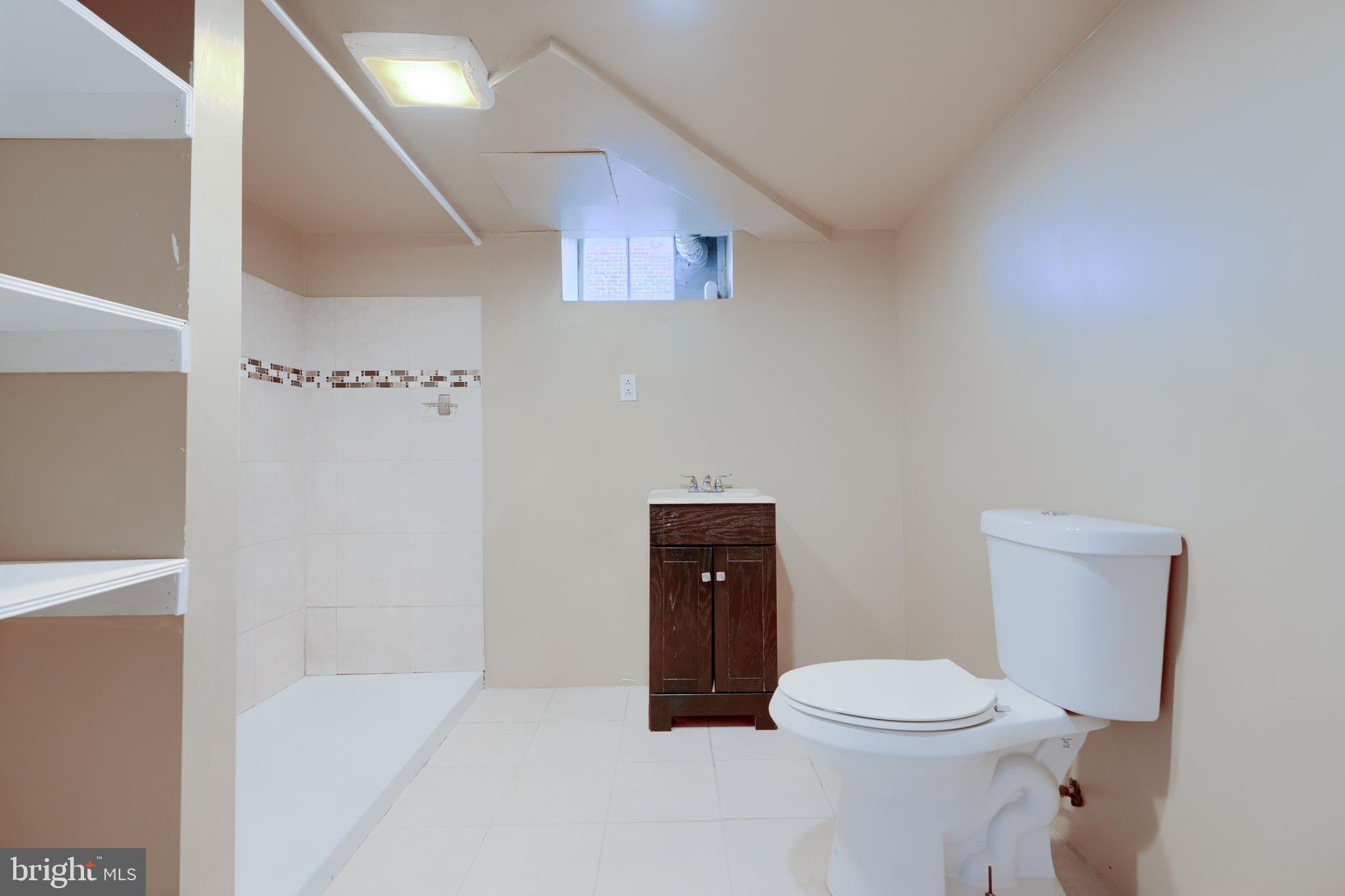 PARKVILLE - Residential Lease