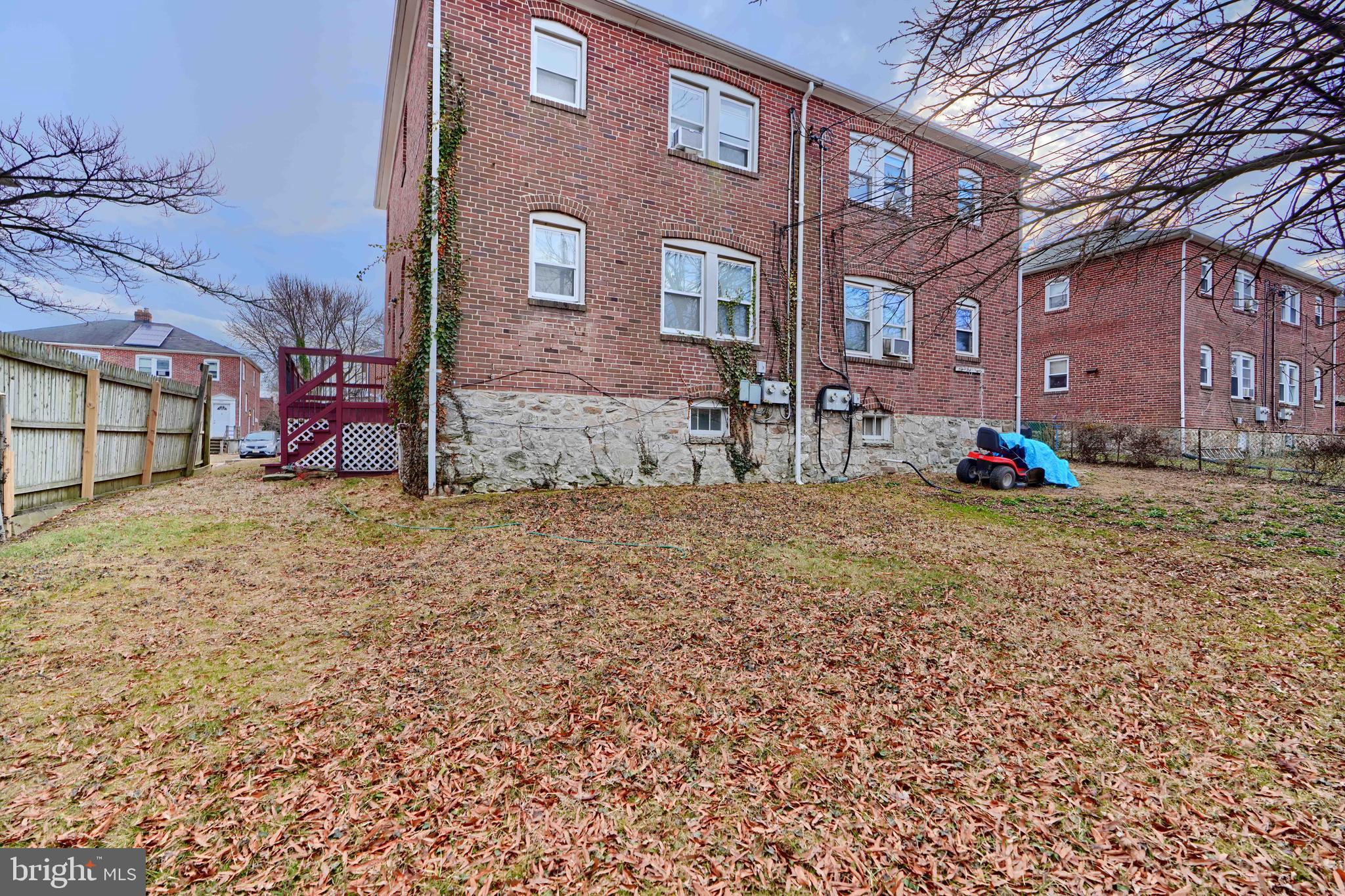 PARKVILLE - Residential Lease