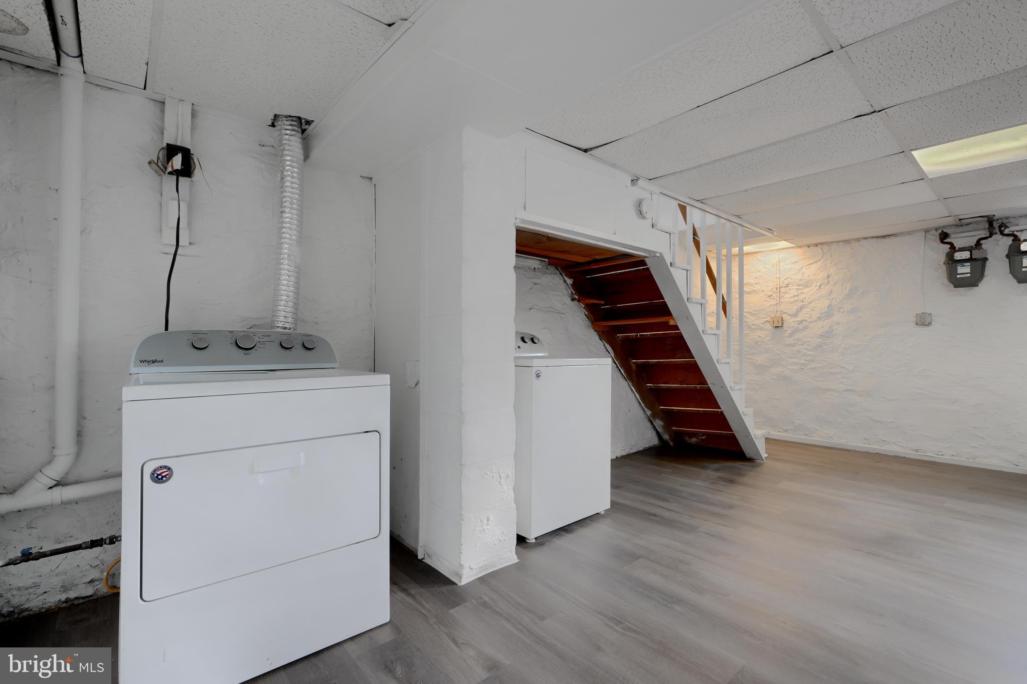 PARKVILLE - Residential Lease