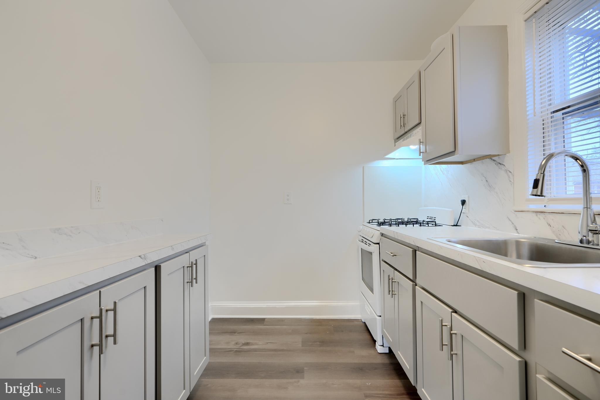 PARKVILLE - Residential Lease