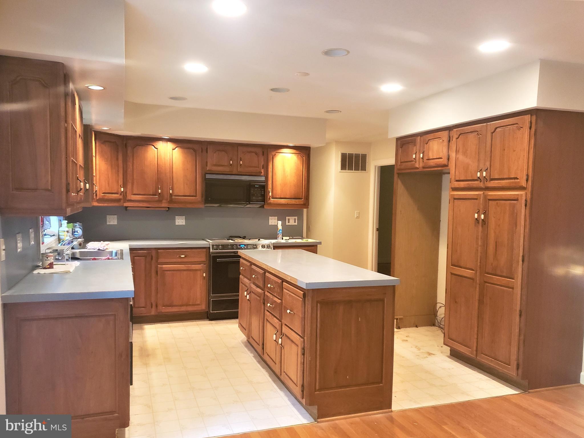 FAIRWAYS - Residential