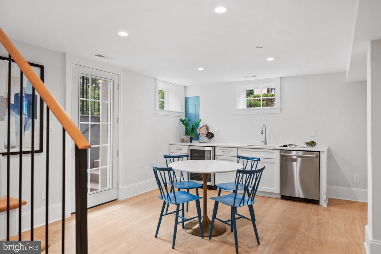 FRIENDSHIP HEIGHTS - Residential