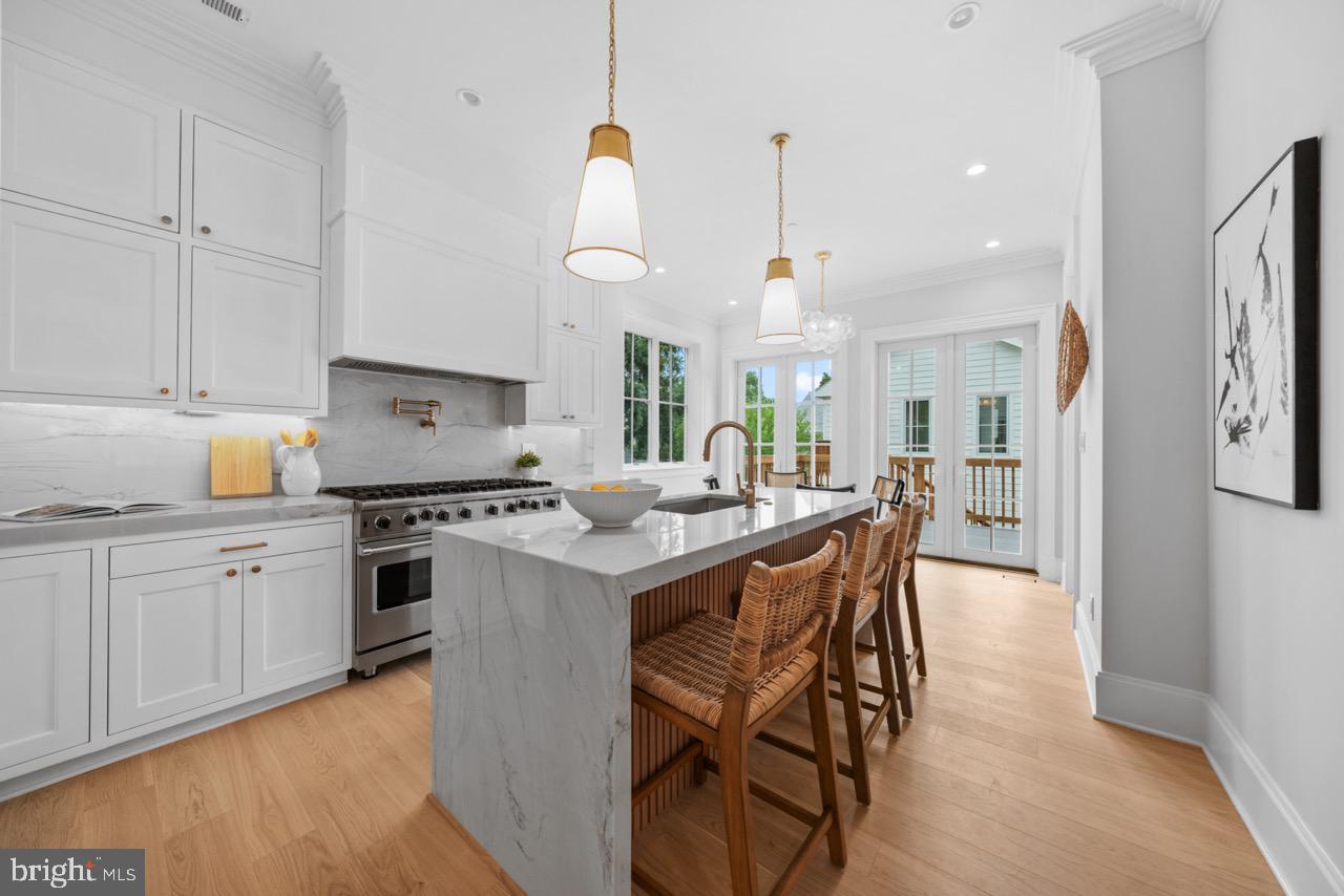 FRIENDSHIP HEIGHTS - Residential