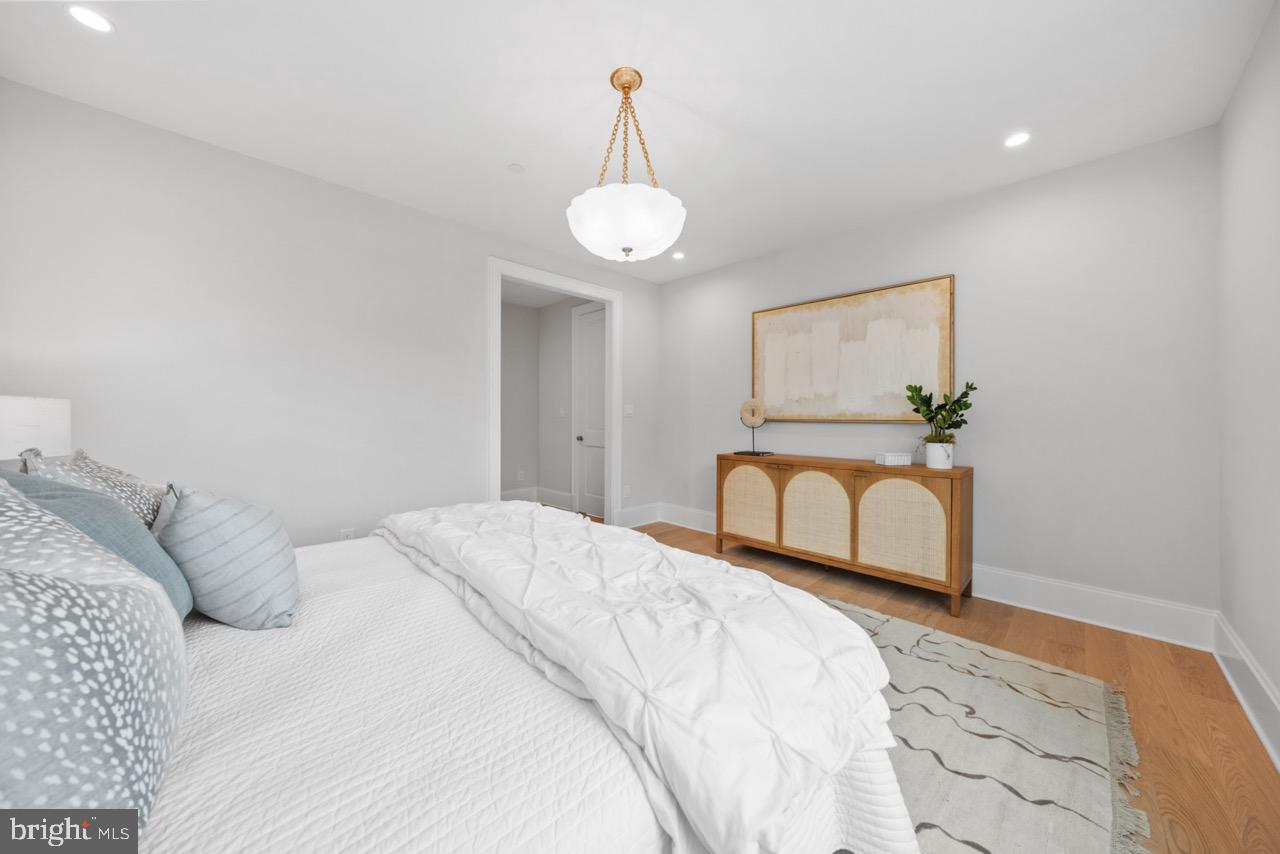 FRIENDSHIP HEIGHTS - Residential