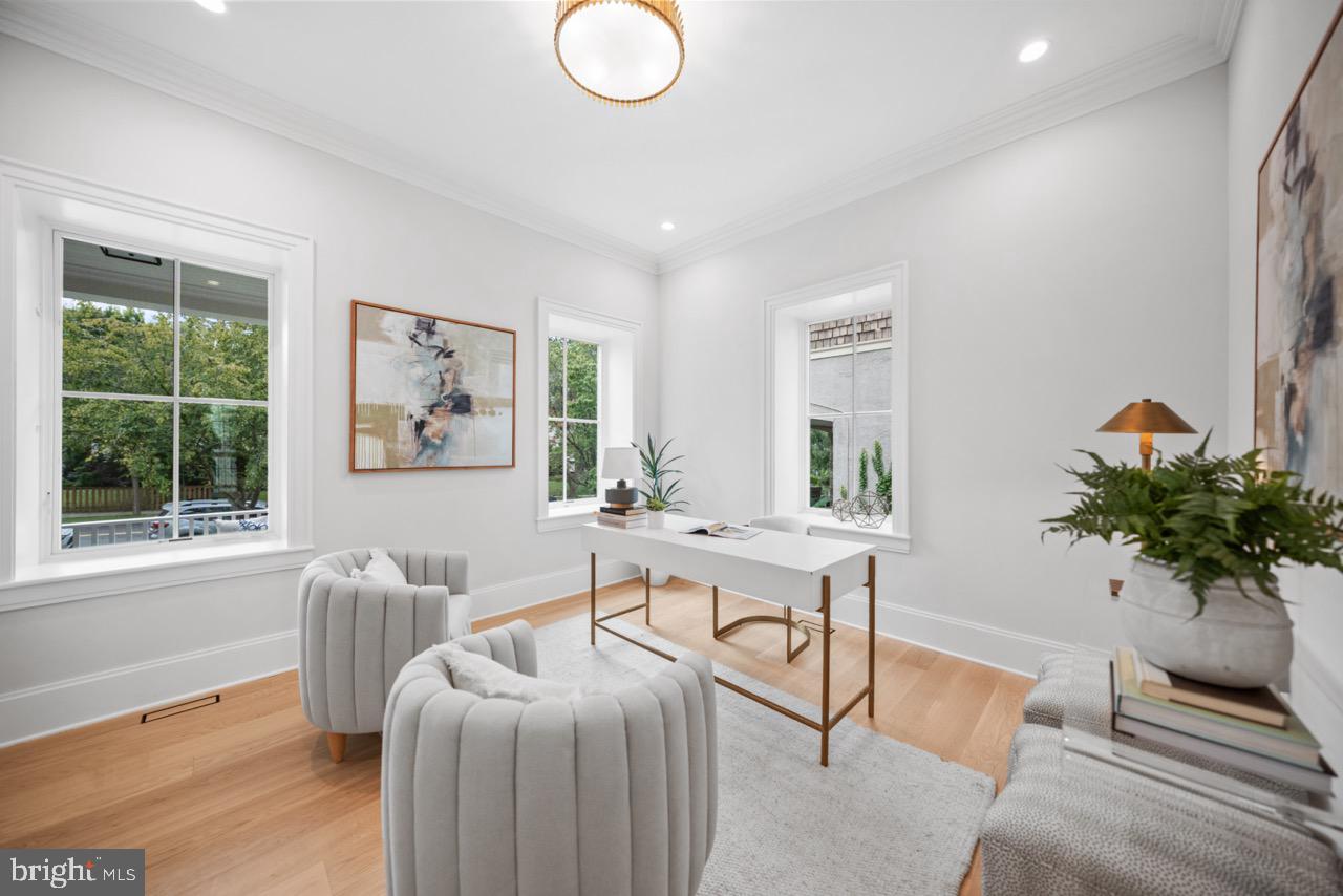 FRIENDSHIP HEIGHTS - Residential