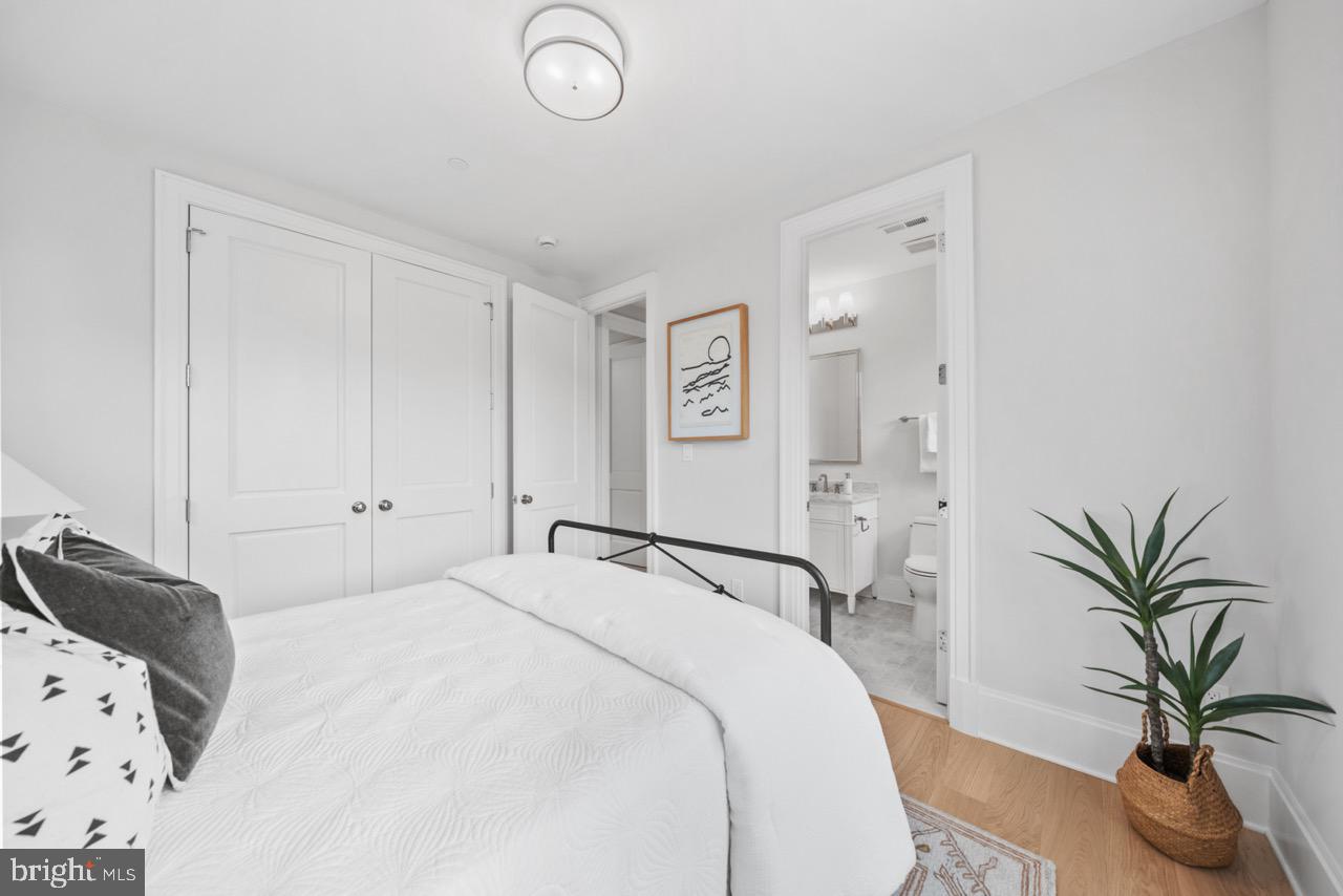 FRIENDSHIP HEIGHTS - Residential