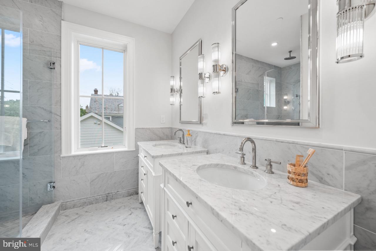 FRIENDSHIP HEIGHTS - Residential