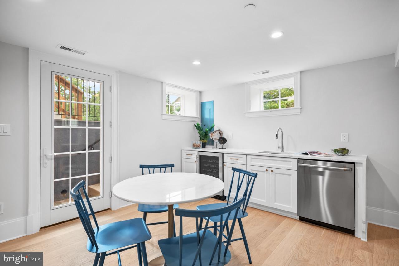 FRIENDSHIP HEIGHTS - Residential
