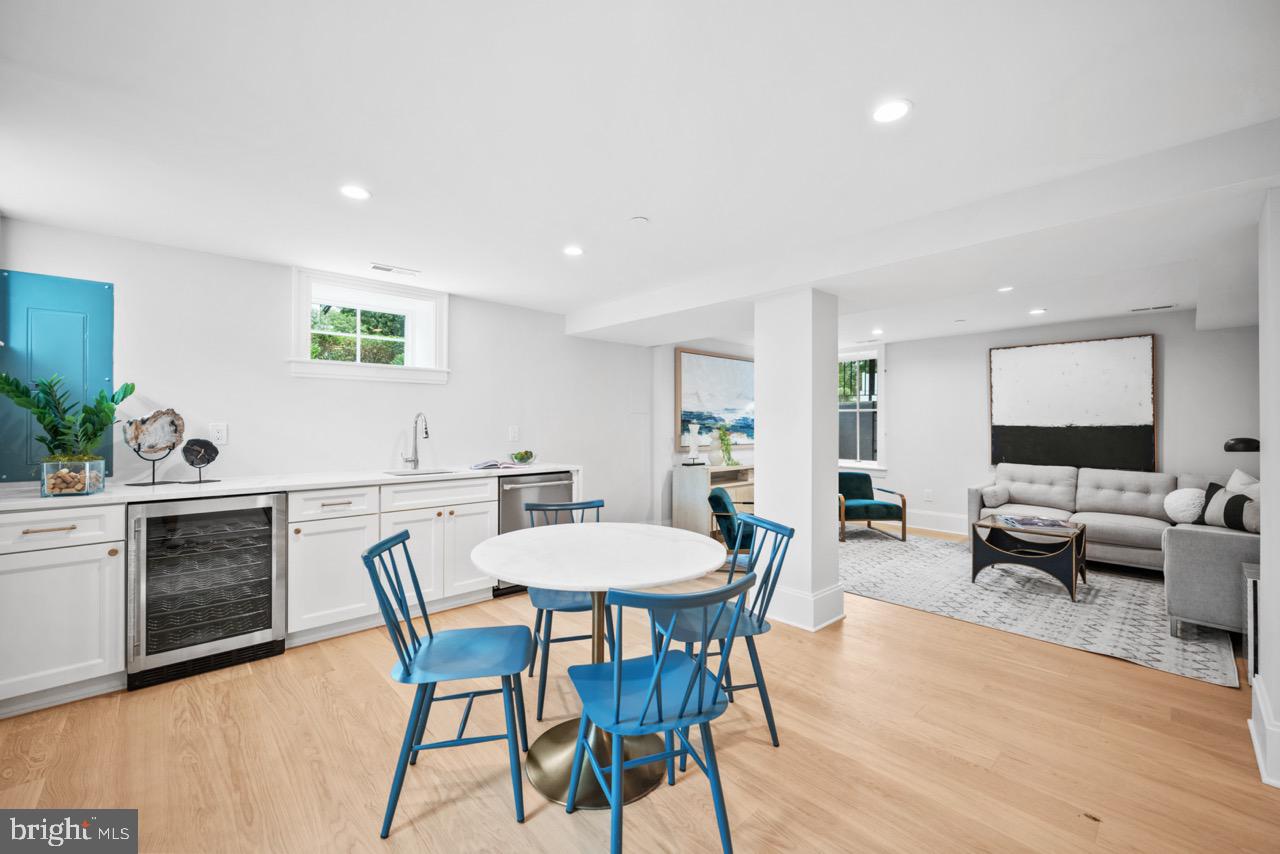 FRIENDSHIP HEIGHTS - Residential