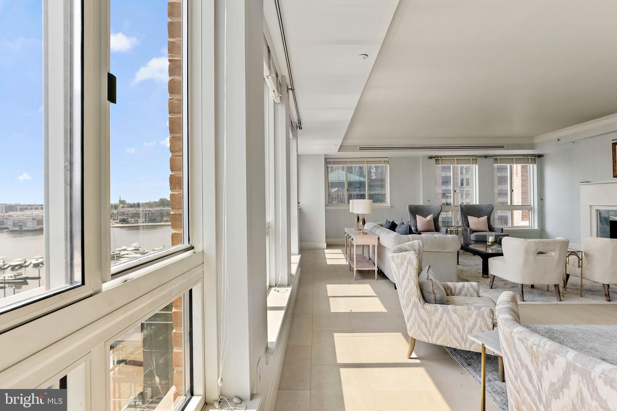 HARBOR EAST - Residential