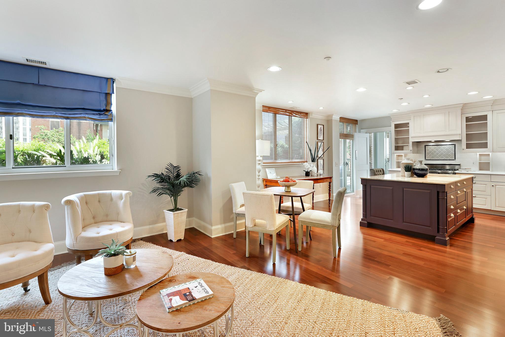 HARBOR EAST - Residential