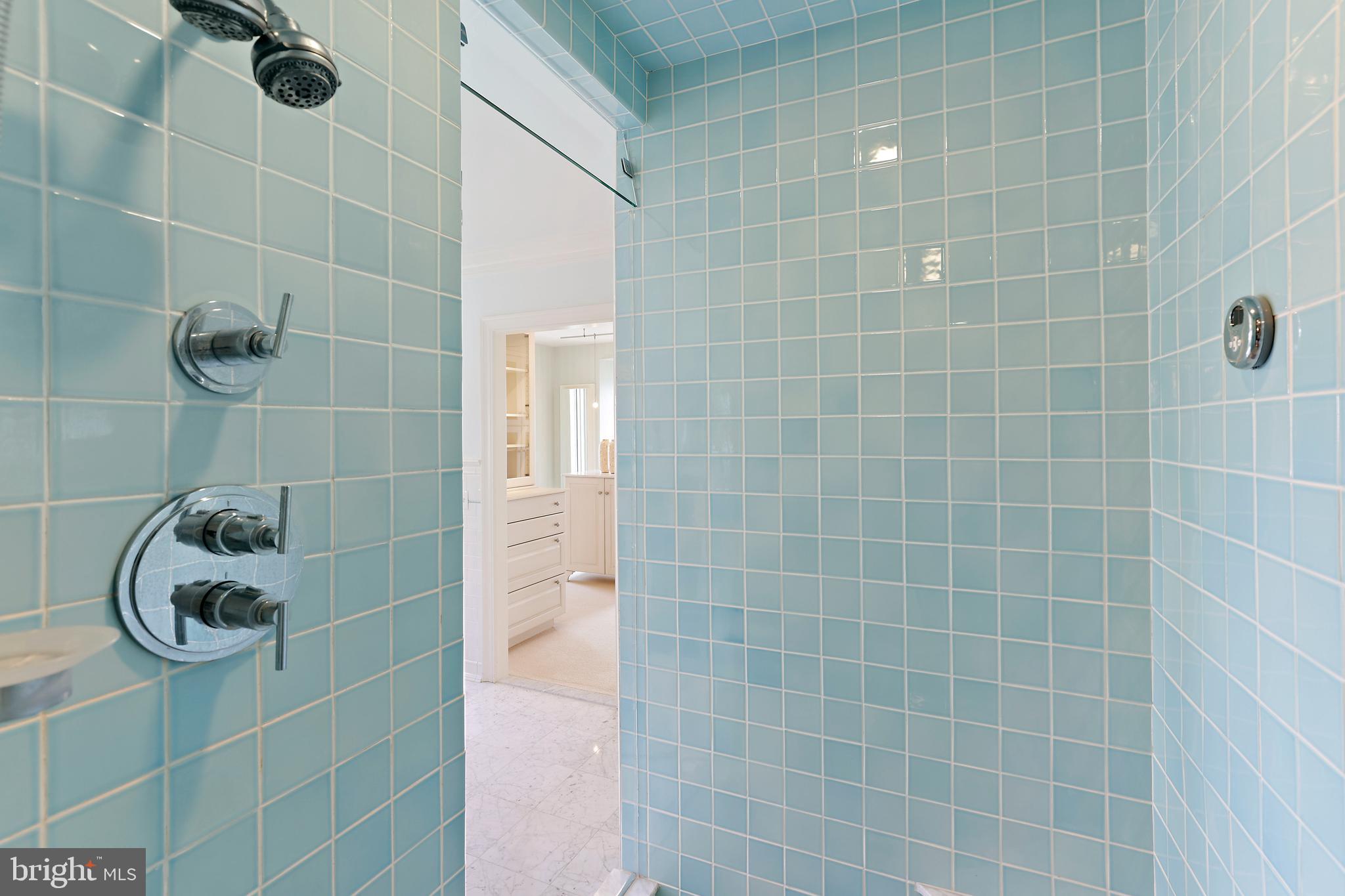 HARBOR EAST - Residential