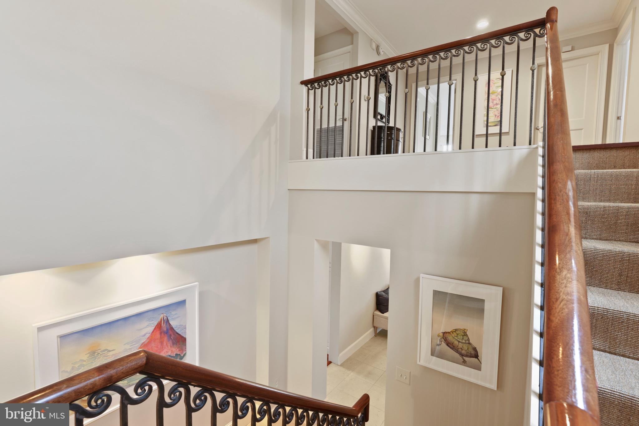 HARBOR EAST - Residential