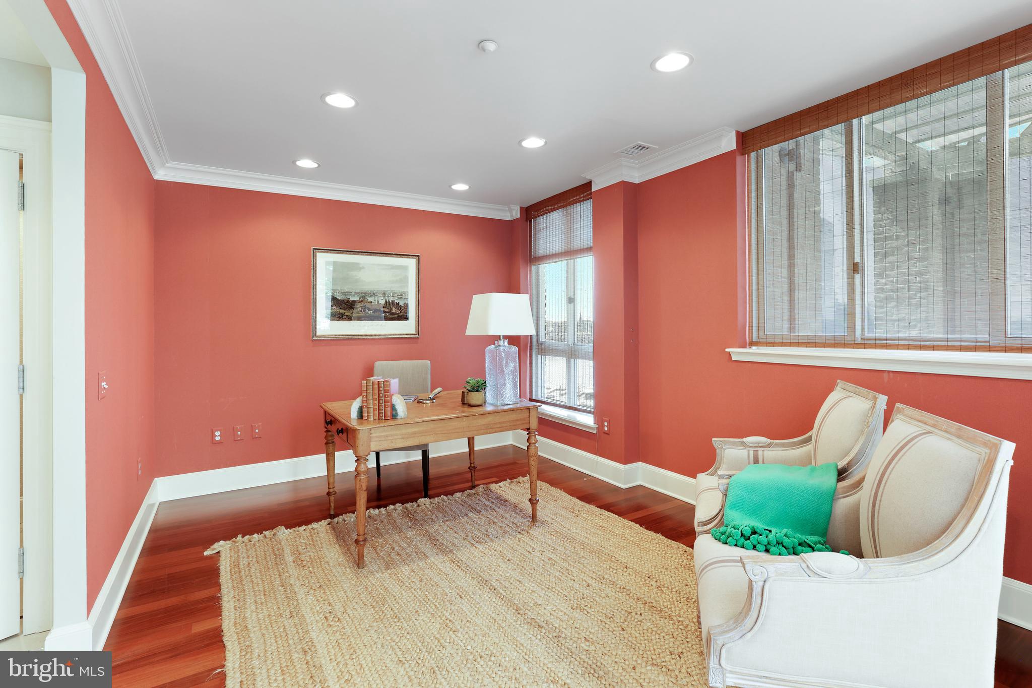 HARBOR EAST - Residential