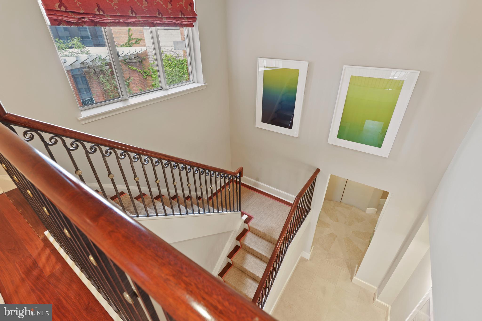 HARBOR EAST - Residential